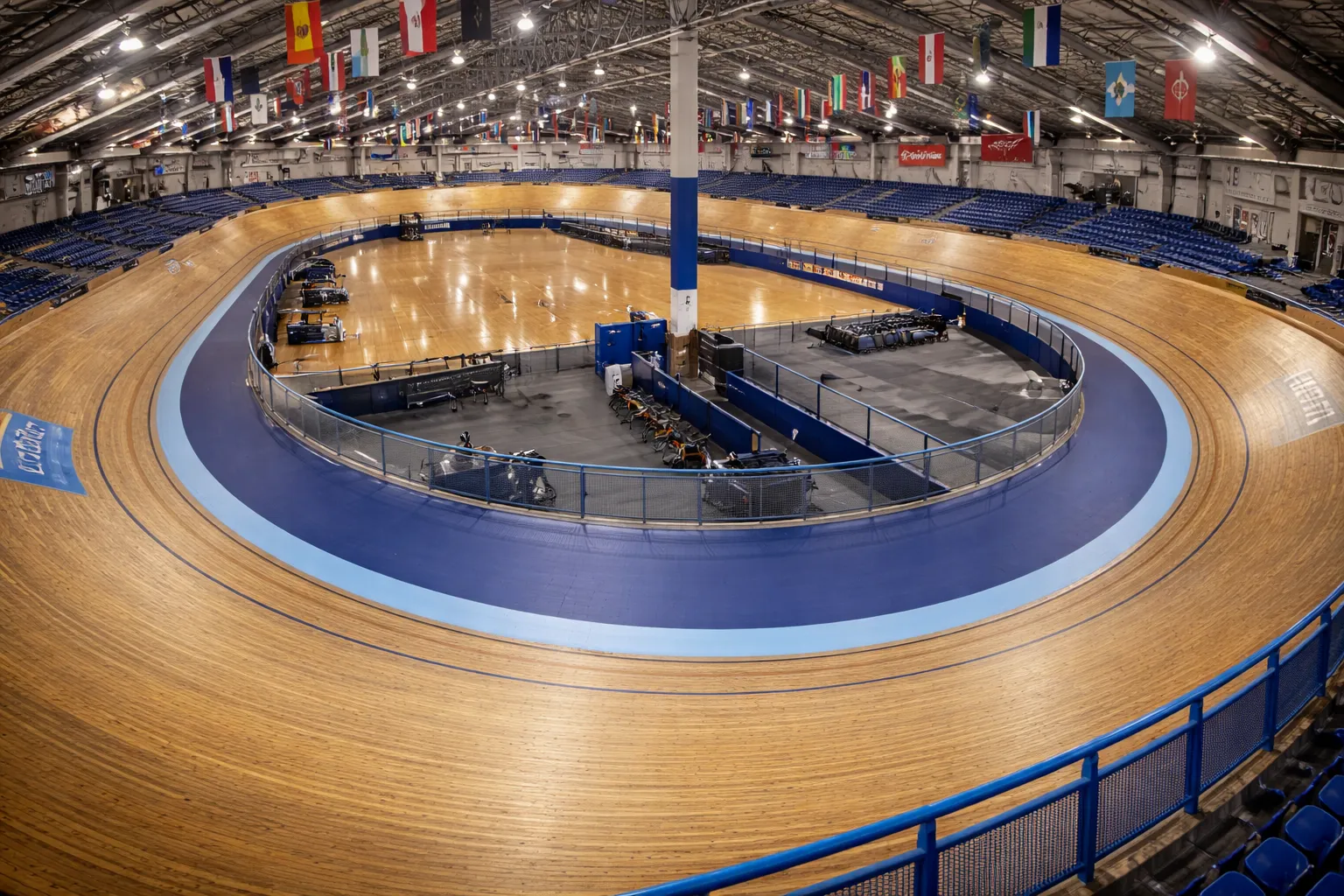 Ride Cave – Free Indoor Cycling Workouts, Training Plans & 3D Track Races